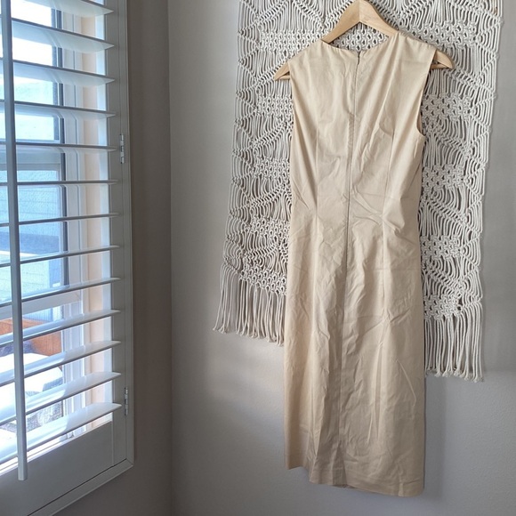Jil Sander Designer midi dress in a eggshell cream color, fitted cockta… - Picture 7 of 14